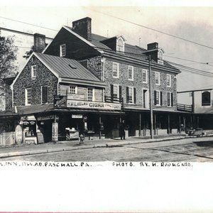 Old Photograph of Blue Bell Inn Pennsylvania